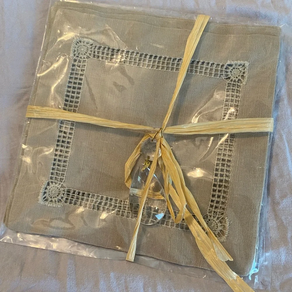 NWT Cole river comany Linen cotton Style Cloth Napkins, Set of 4 sage green